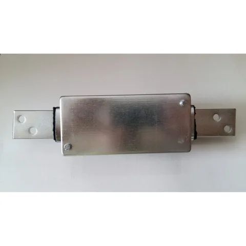 Cutie cu eclisa ( piesa de separatie ) impamantare legatura platbanda cu platbanda 30-40mm Betak CES1