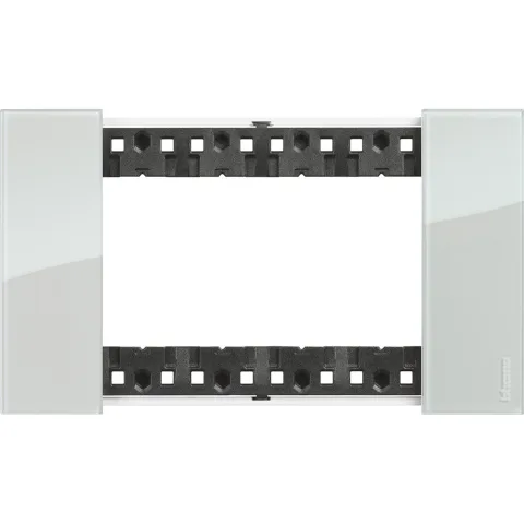 Rama ornament 4 module Bticino Living Now KA4804DA, sky