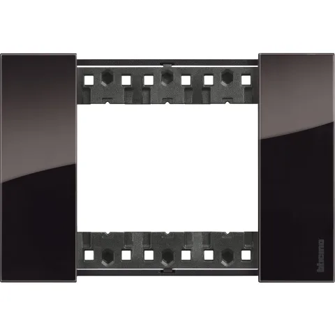 Rama ornament 3 module Bticino Living Now KA4803DG, night