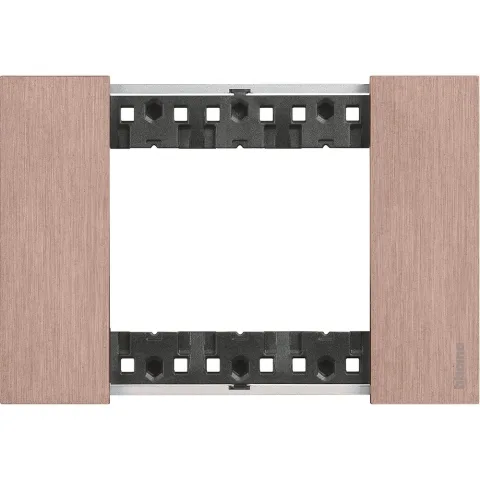 Rama ornament 3 module Bticino Living Now KA4803ZM, cupru