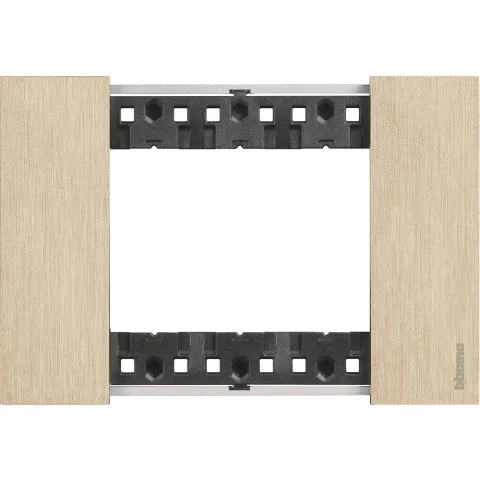 Rama ornament 3 module Bticino Living Now KA4803ZW, auriu