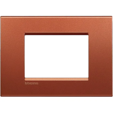 Rama ornament 3 module Bticino Living Light LNA4803RK, caramiziu